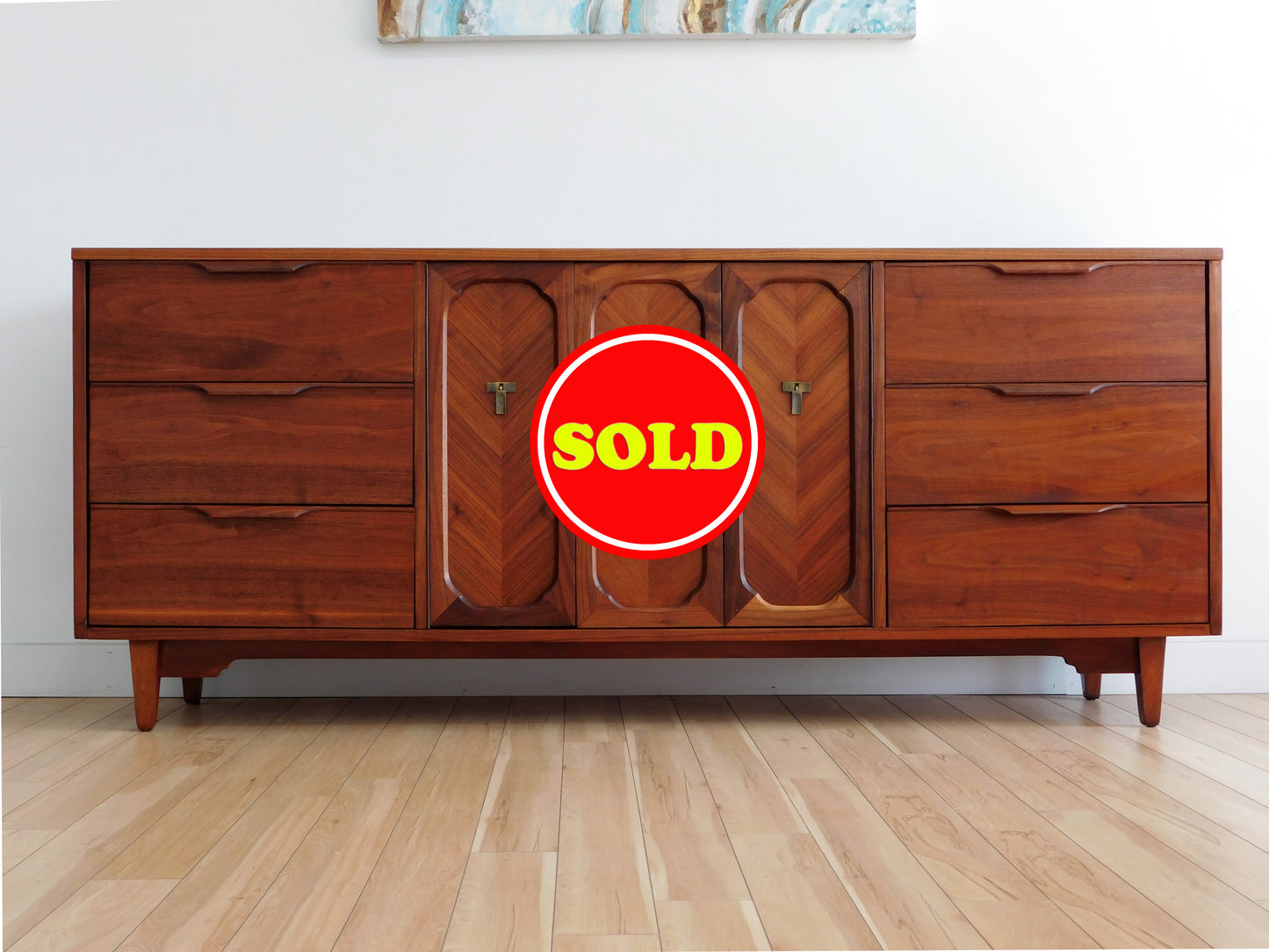Commode du milieu du siècle