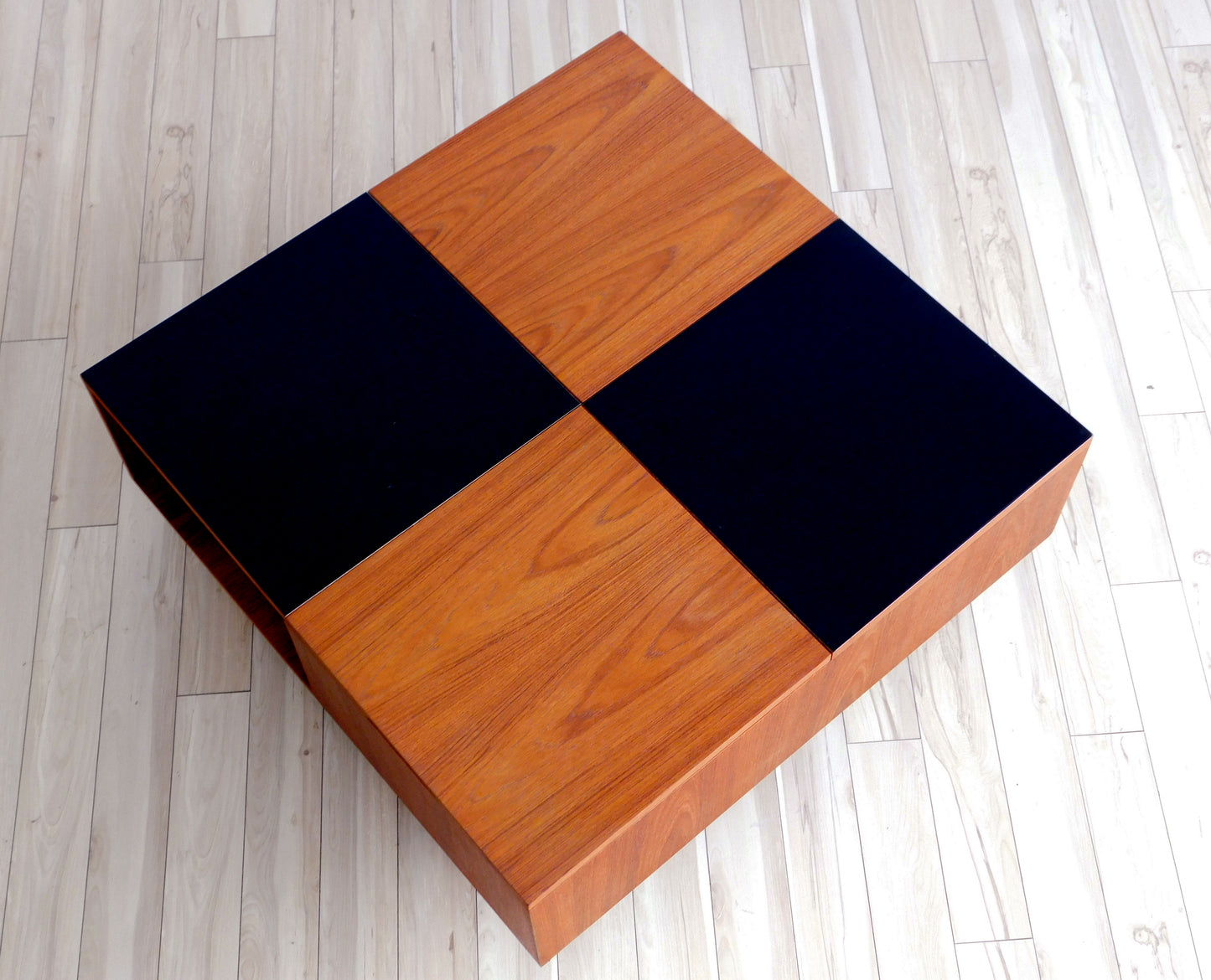 Mid century Checkers inlay Coffee table