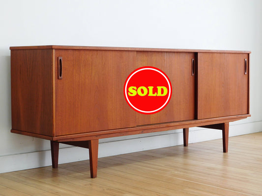 Eames knoll for Dyrlund Sideboard