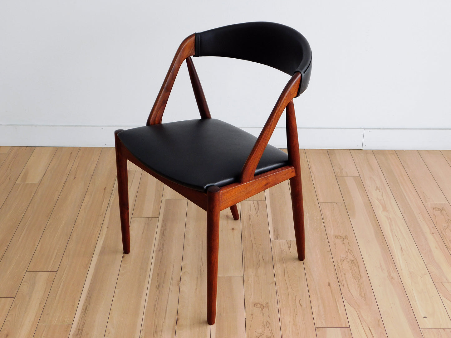 Kai Kristiansen Dining Chairs Model 31 by Schou Andersen Møbelfabrik