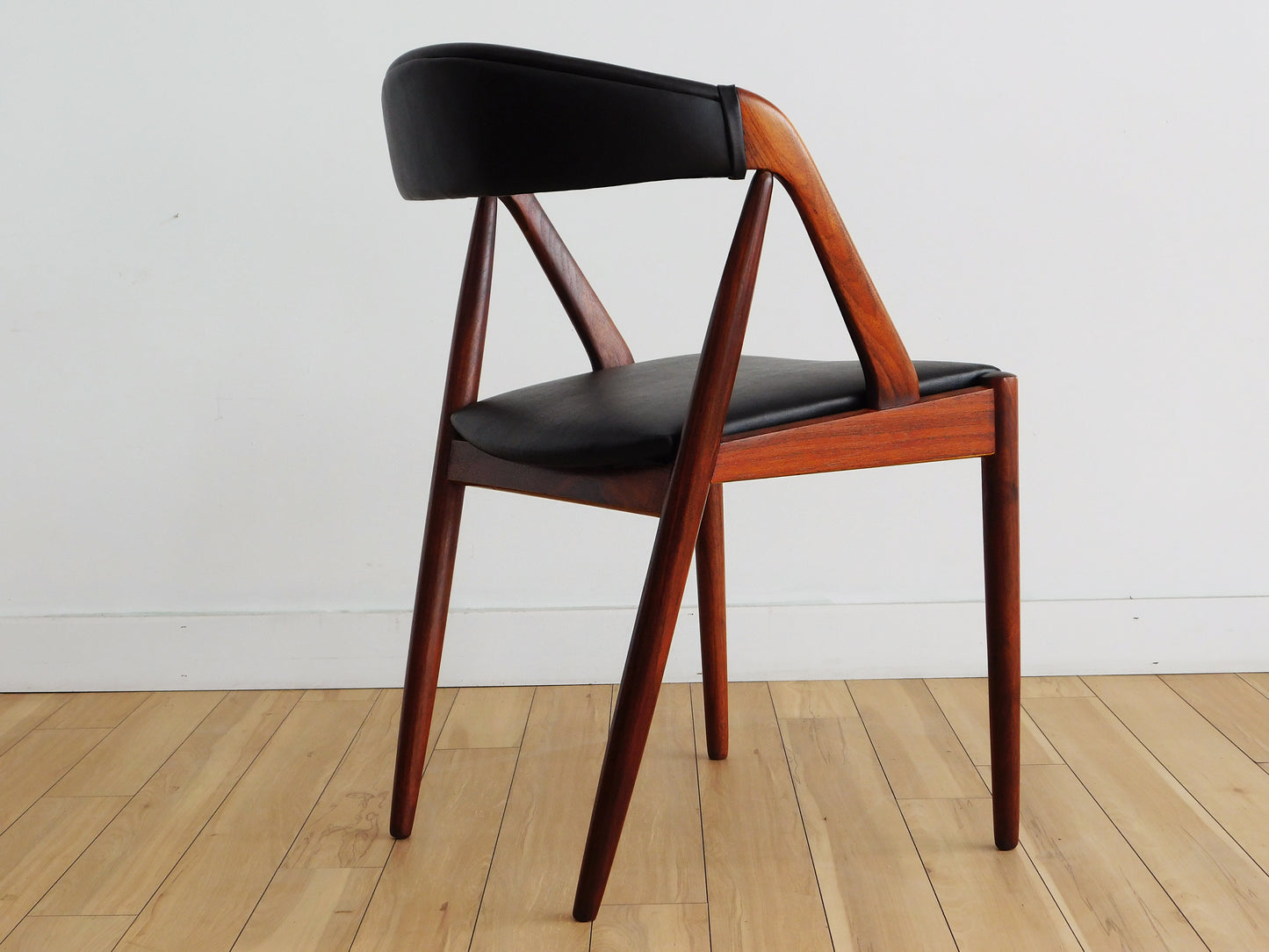 Kai Kristiansen Dining Chairs Model 31 by Schou Andersen Møbelfabrik