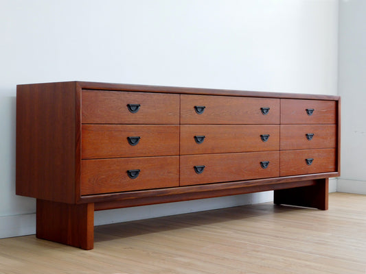 RS Teak dresser