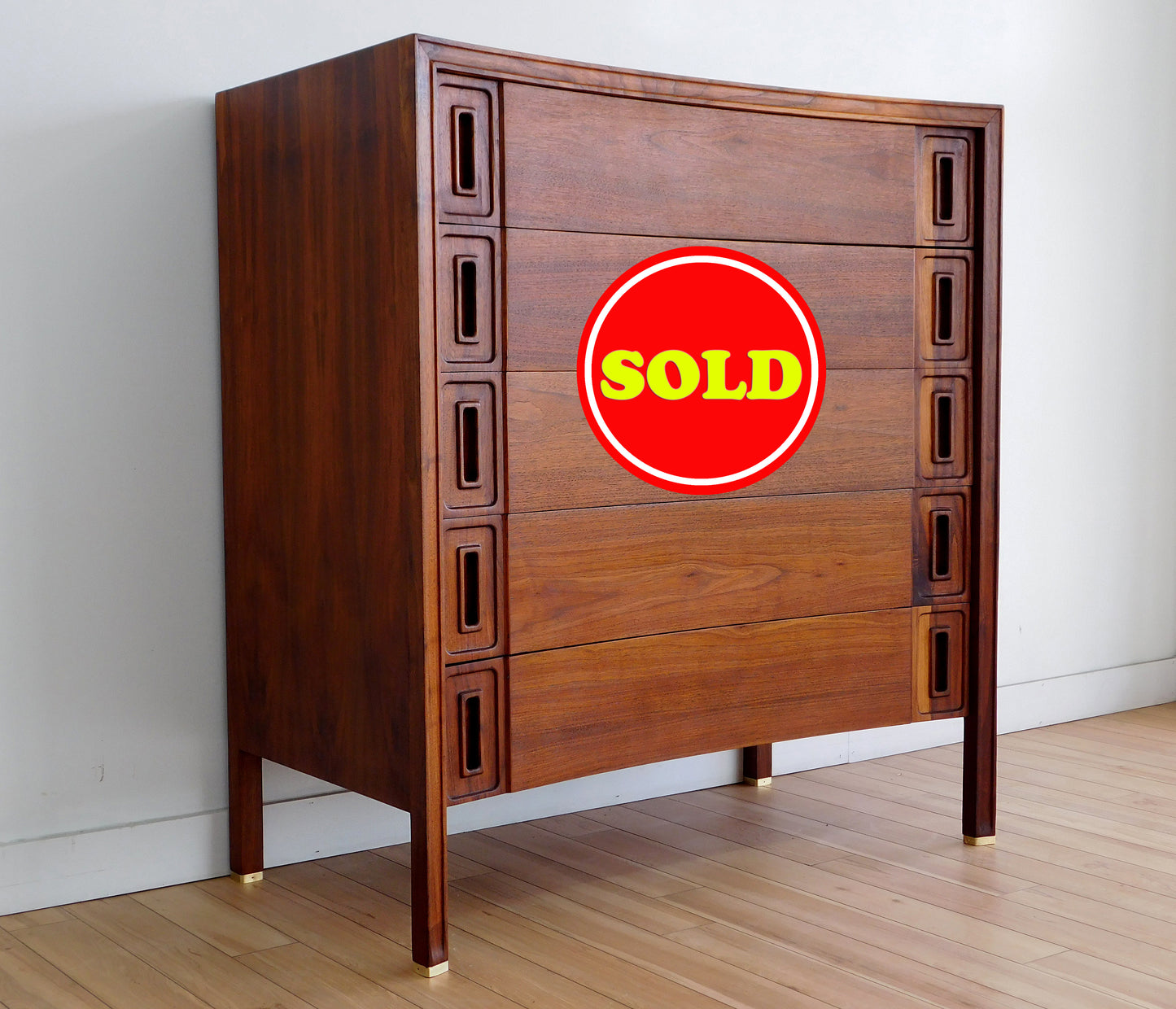 Vic Art Highboy