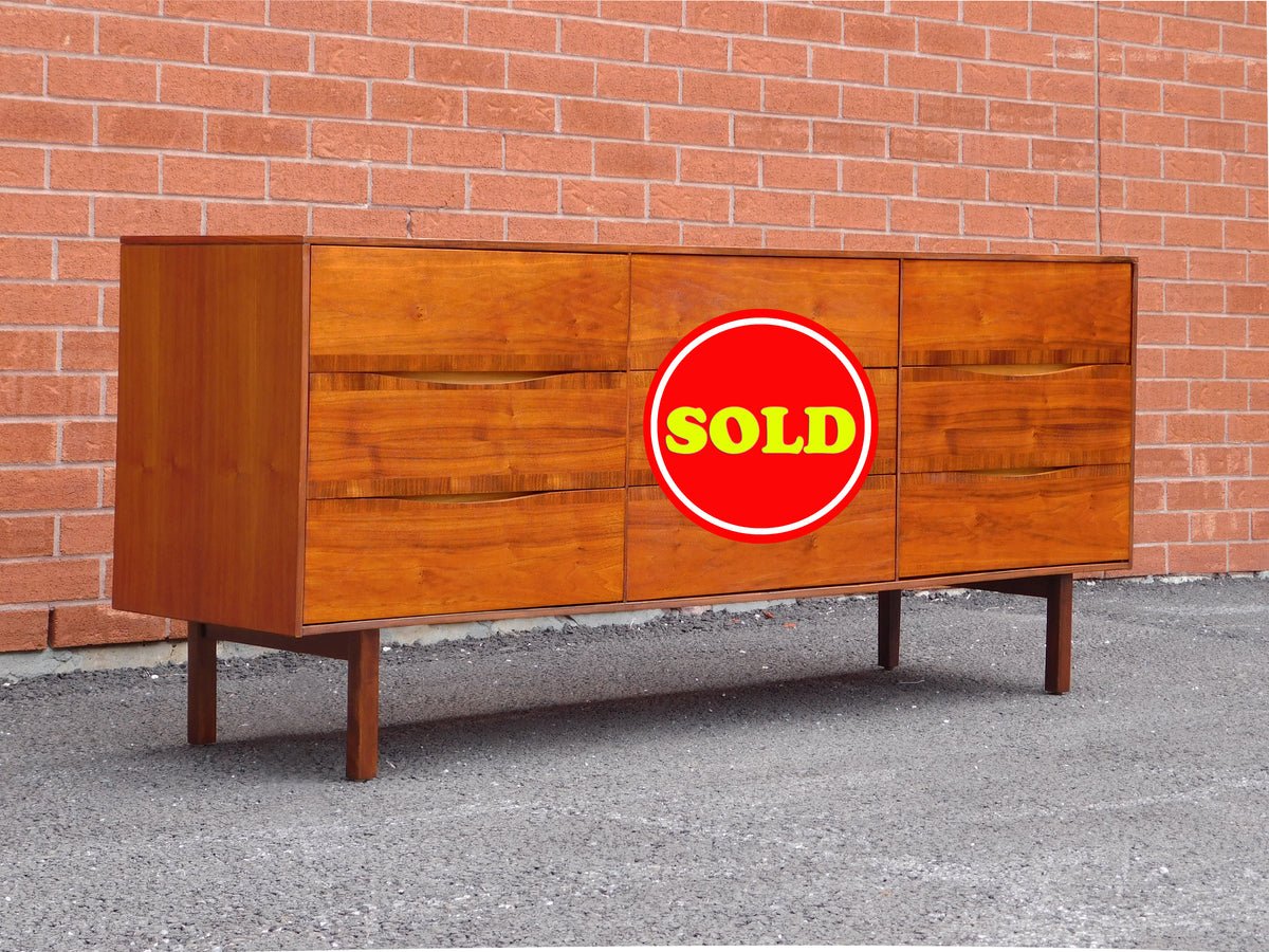 1960's Mid century dresser